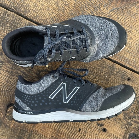 New Balance Womens 577 V4 Cross Trainer 